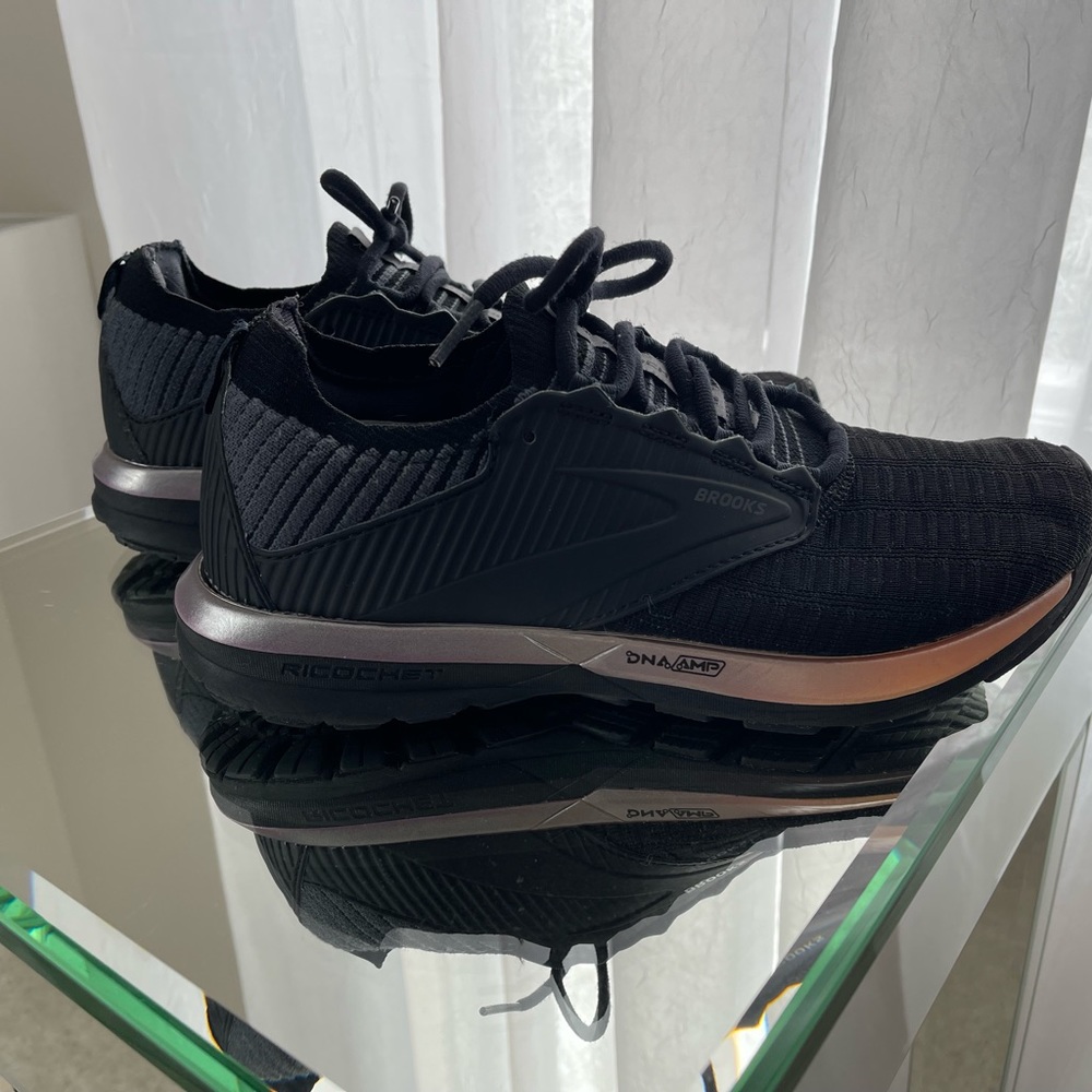 Brooks Ricochet 2